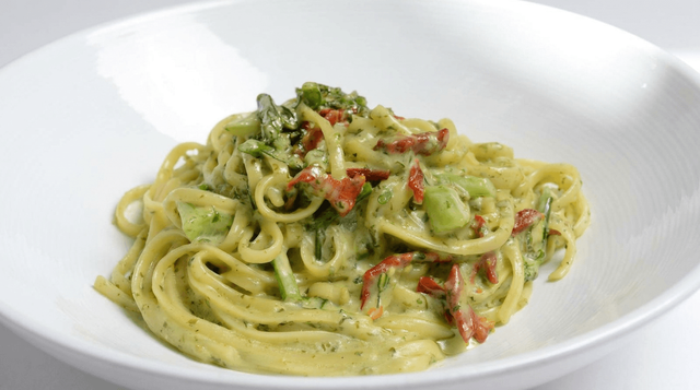 Linguine Pesto.